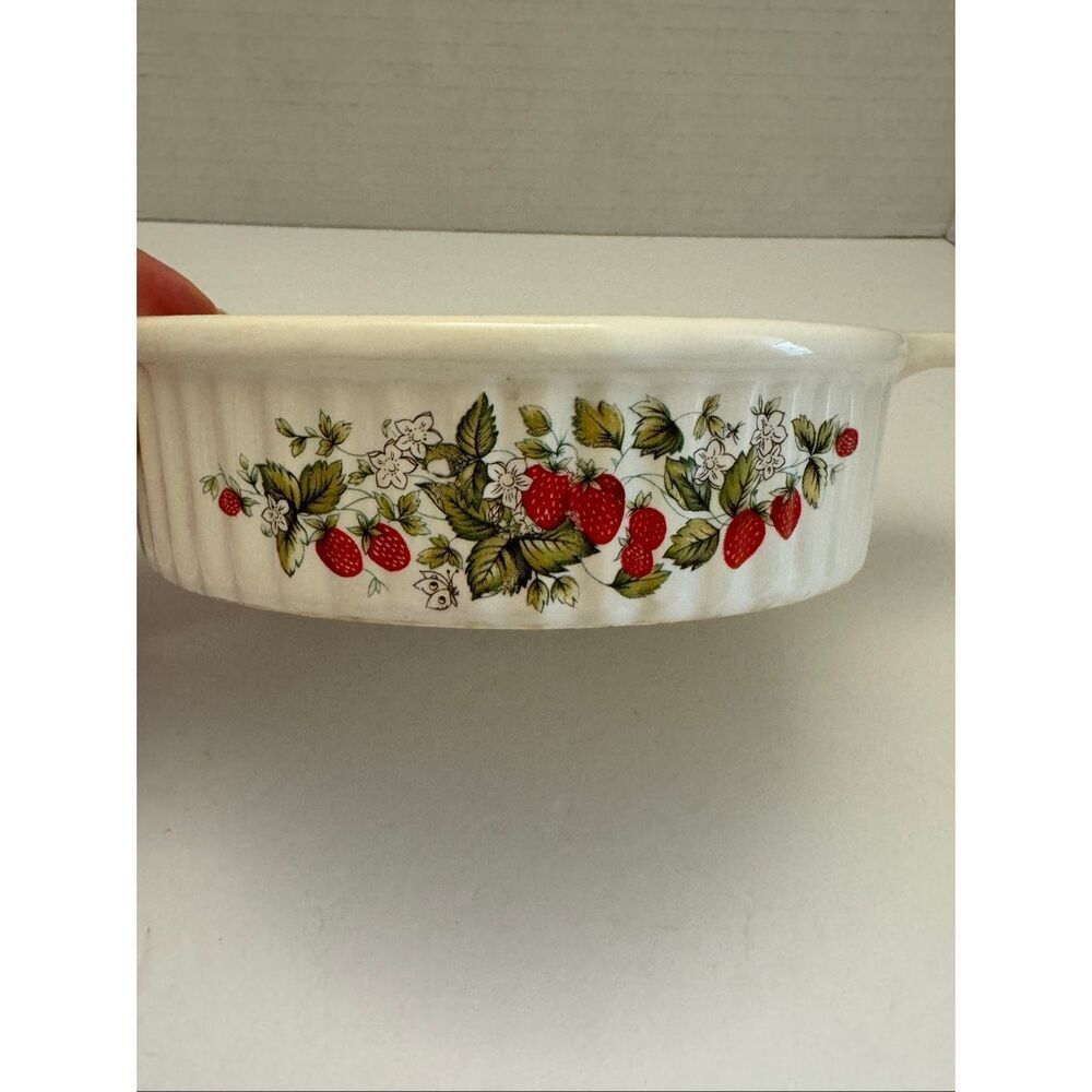Vintage Strawberries & Floral White Round Stoneware Baking Dish with Handle - Picture 7 of 8